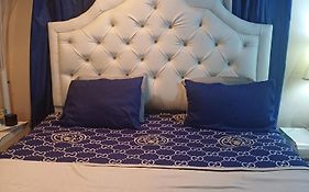 Deluxe Presidential Suite